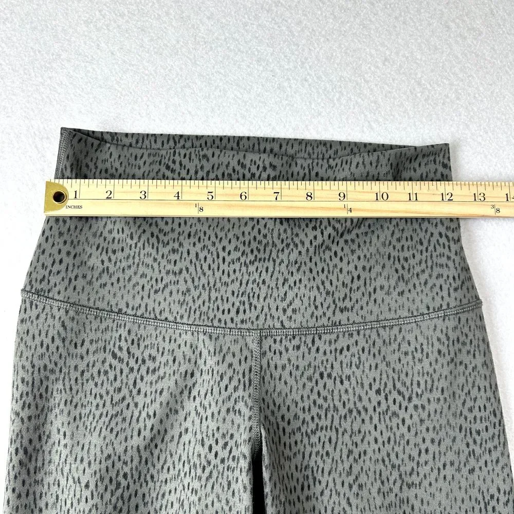 Lululemon‎ Leggings Sz 6 (No Tag) Gray Wunder Under Crop Roll Down Dottie Dash